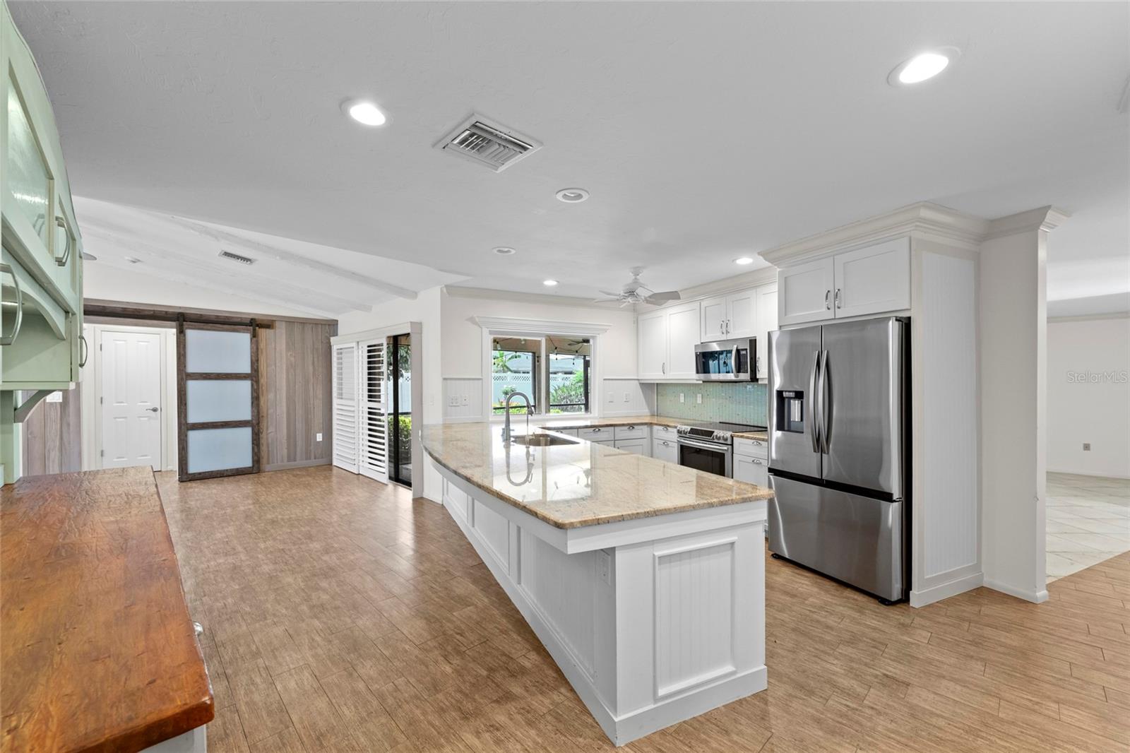 1252 WATERSIDE LN — photo 12