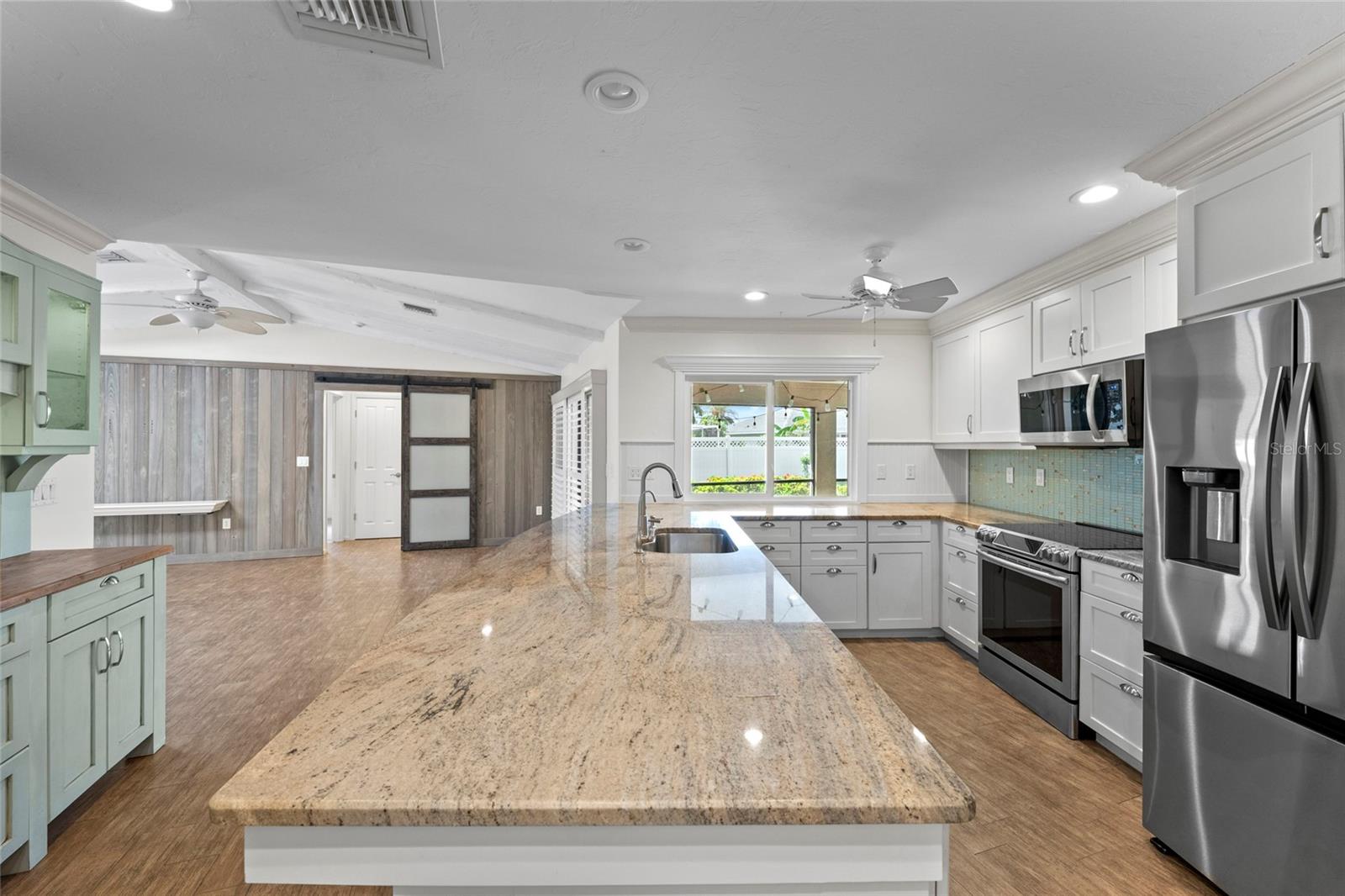 1252 WATERSIDE LN — photo 7