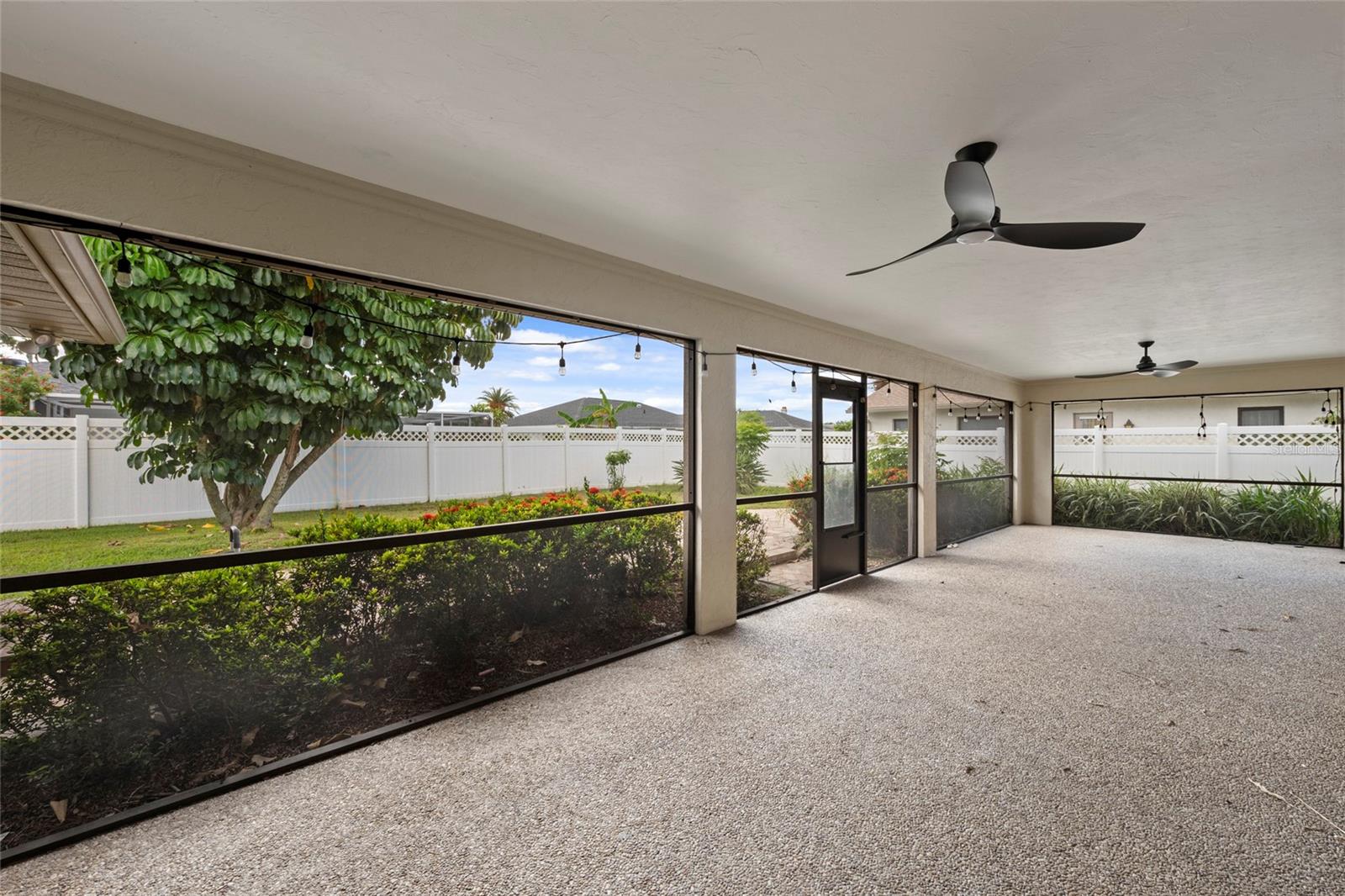 1252 WATERSIDE LN — photo 35