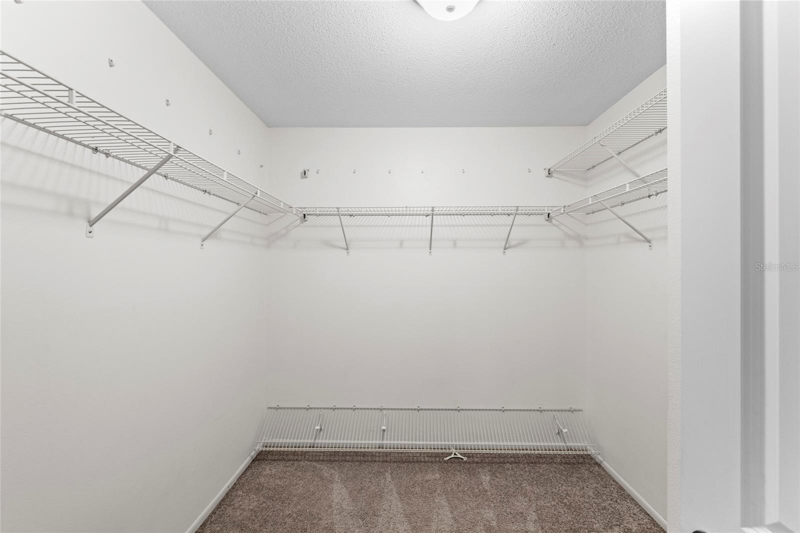 1252 WATERSIDE LN — photo 32