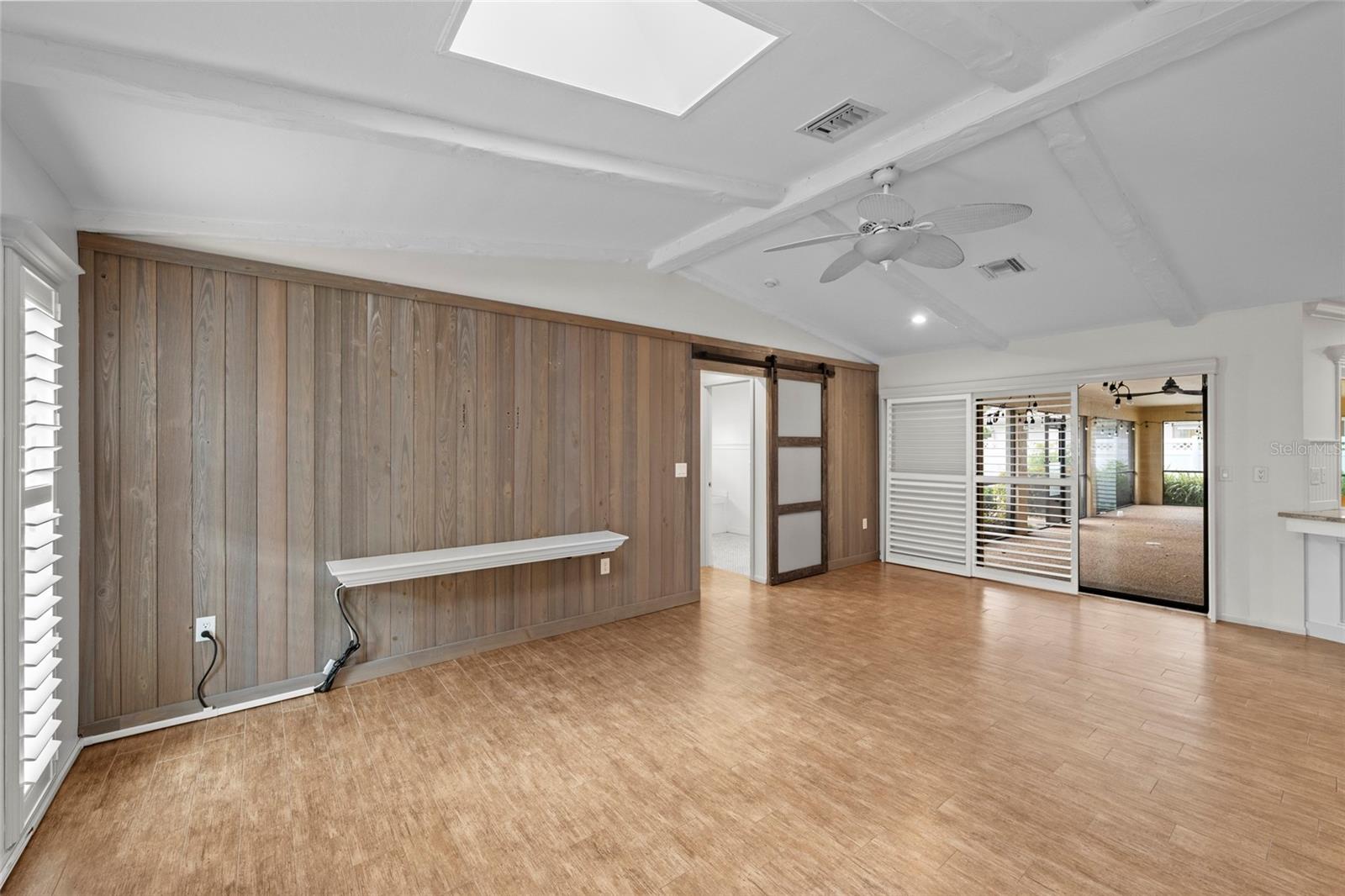 1252 WATERSIDE LN — photo 17