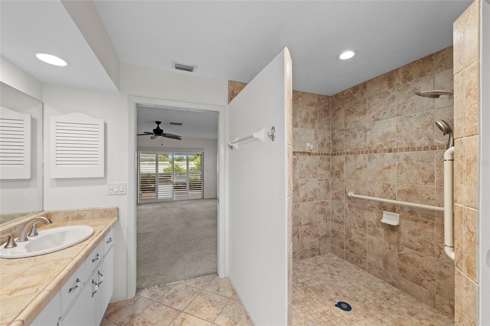 1252 WATERSIDE LN — photo 31