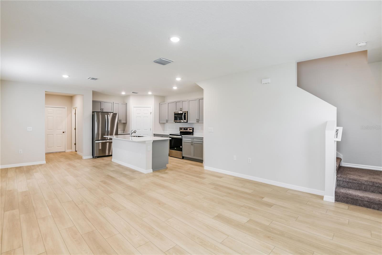 9867 PELICAN COAST DR — photo 13