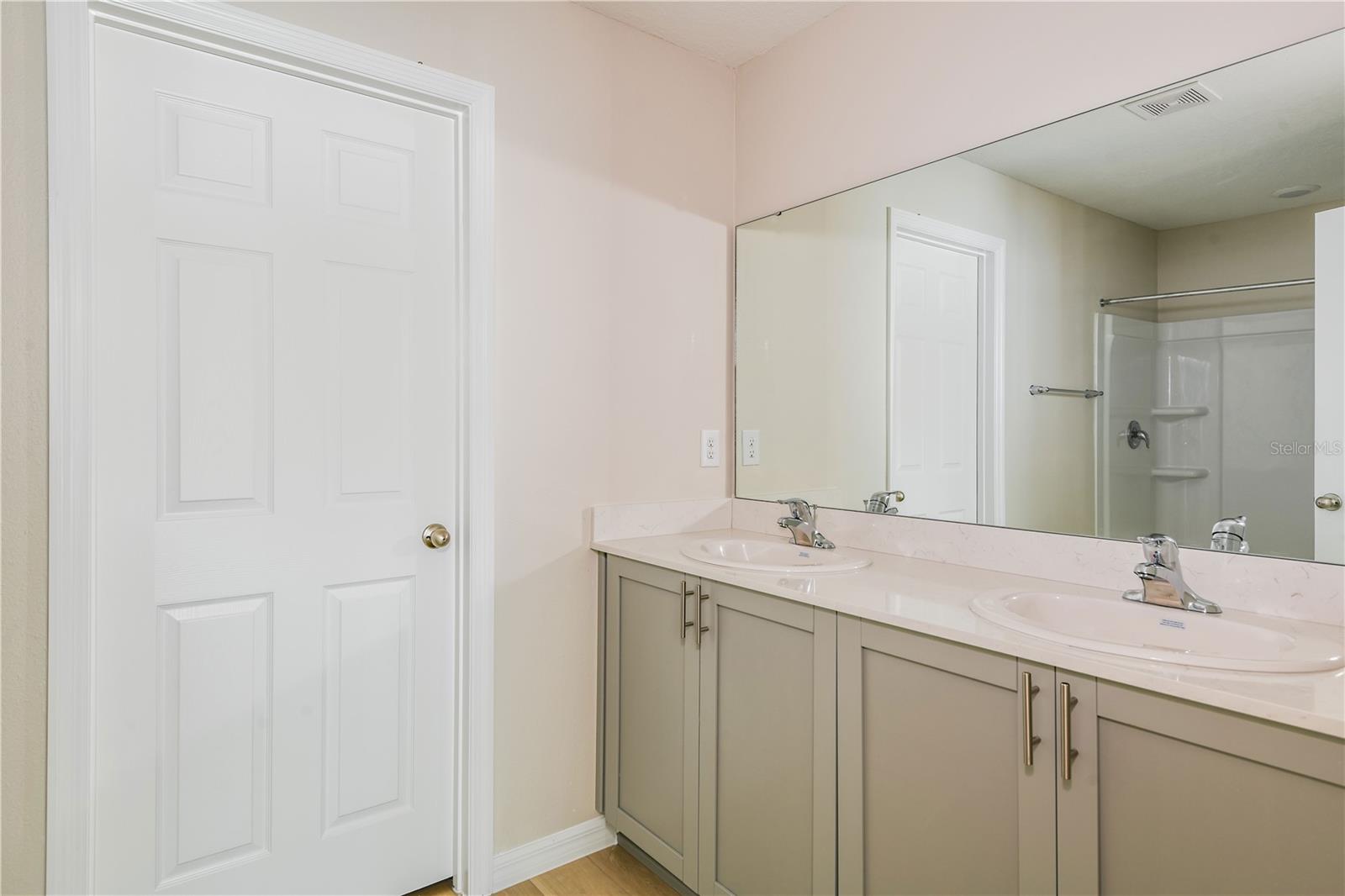 9867 PELICAN COAST DR — photo 9