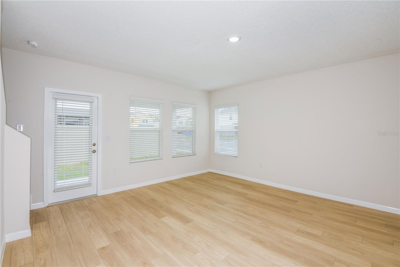 9867 PELICAN COAST DR — photo 15