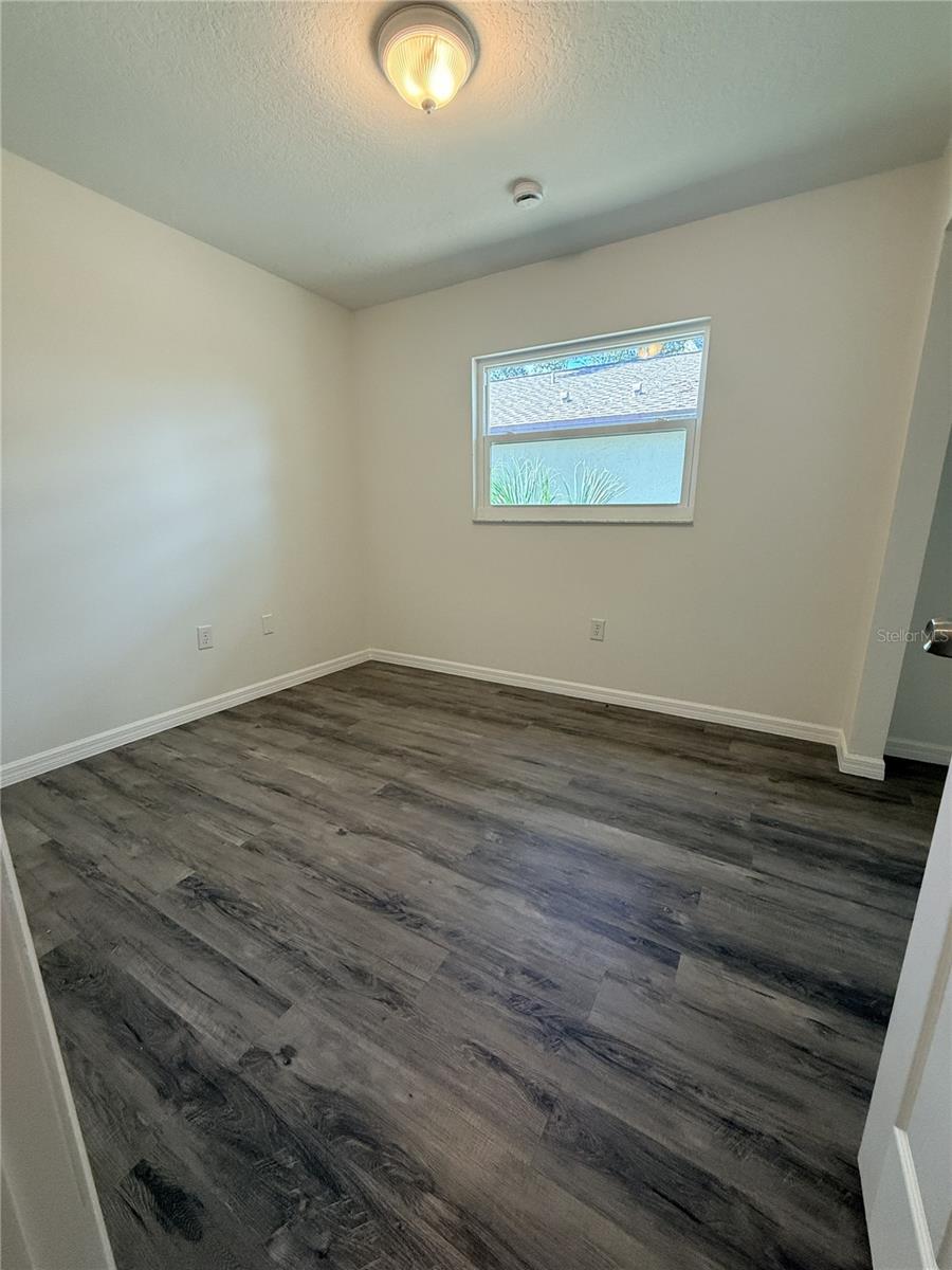 1013 6TH ST E — photo 12
