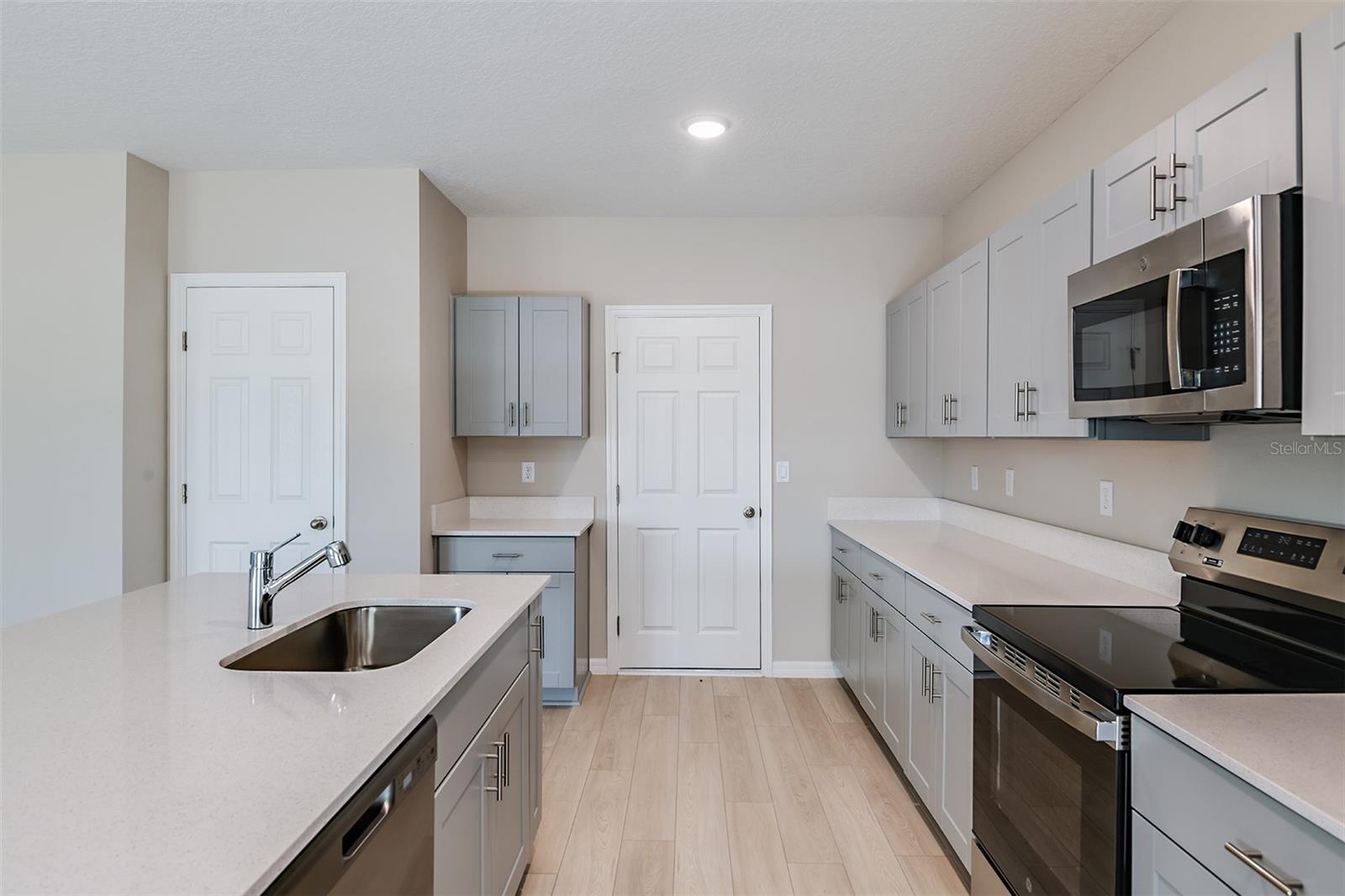 33856 NOBLE CREEK PL — photo 9