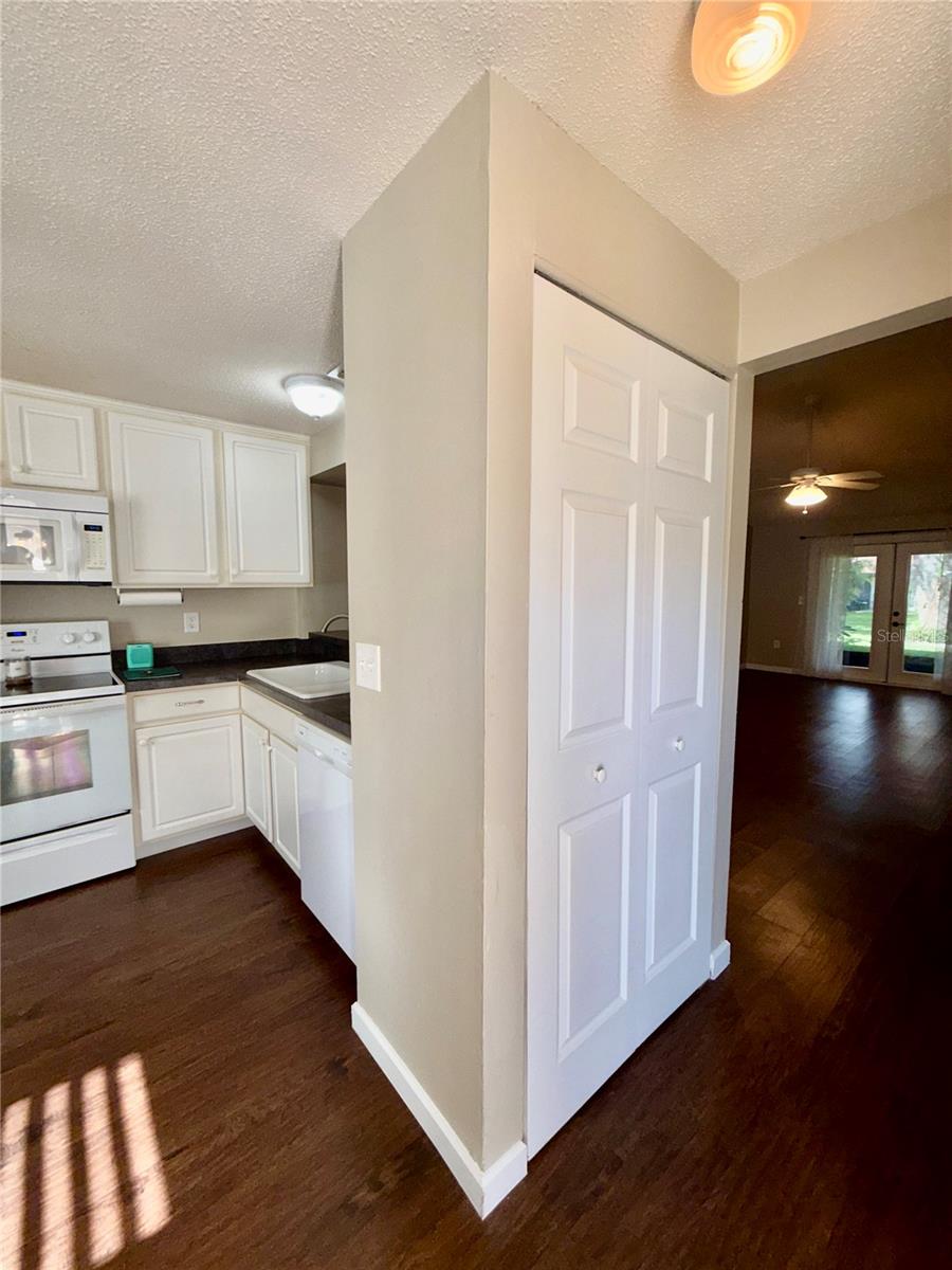 5928 36TH AVENUE CIR W #E — photo 5