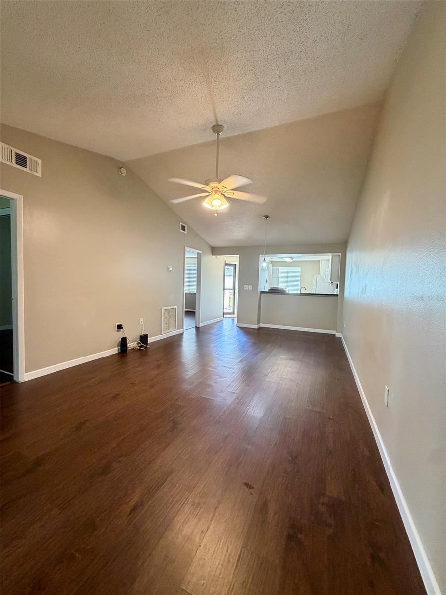 5928 36TH AVENUE CIR W #E — photo 10