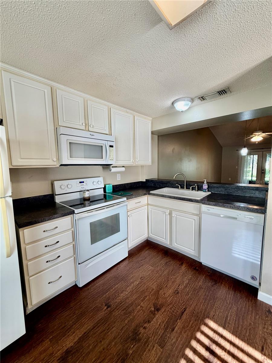 5928 36TH AVENUE CIR W #E — photo 8