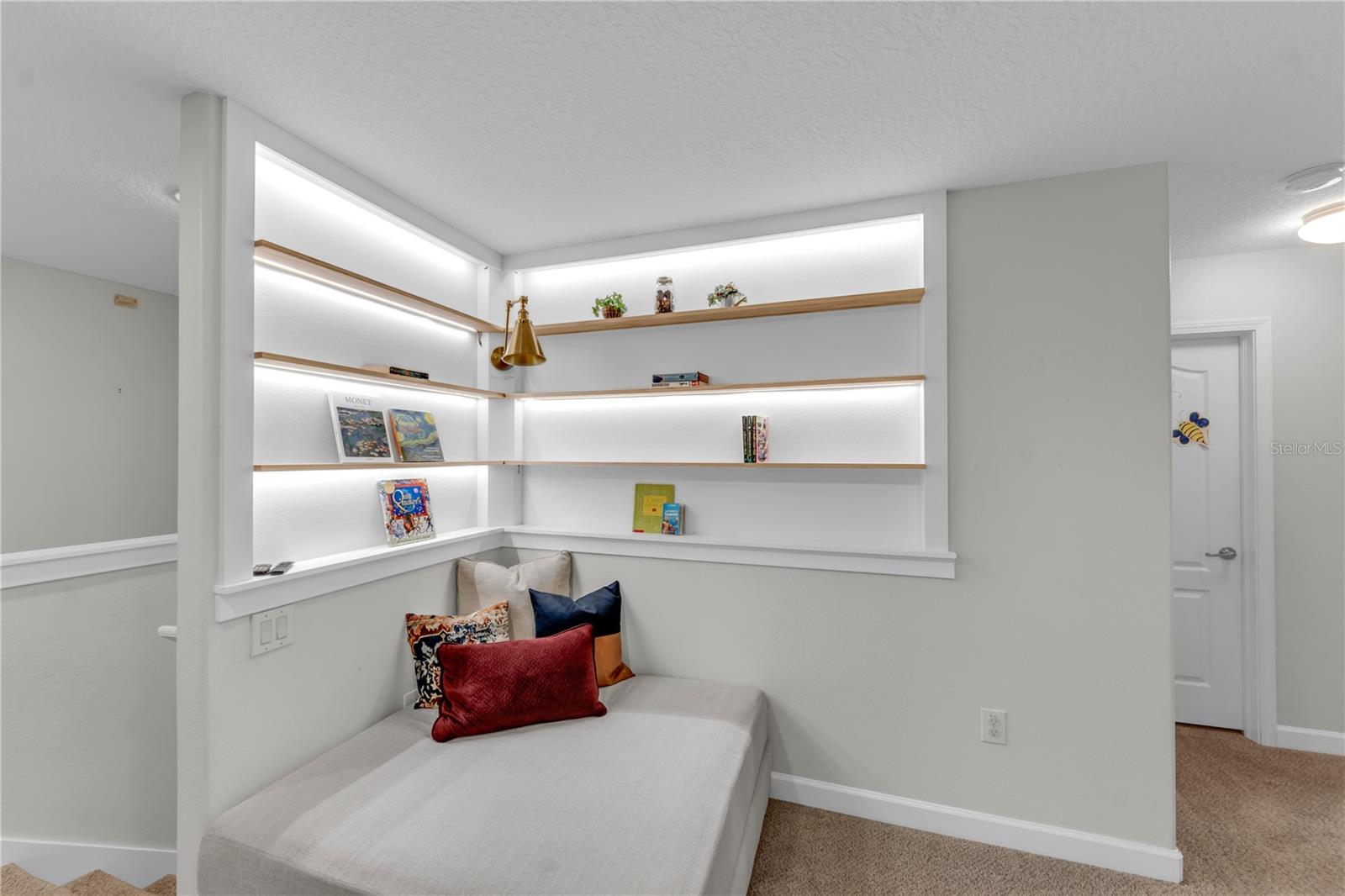 18617 MILTON KEYNES CT — photo 36