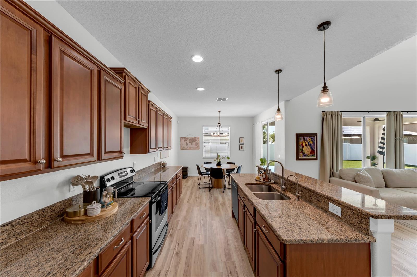 18617 MILTON KEYNES CT — photo 18