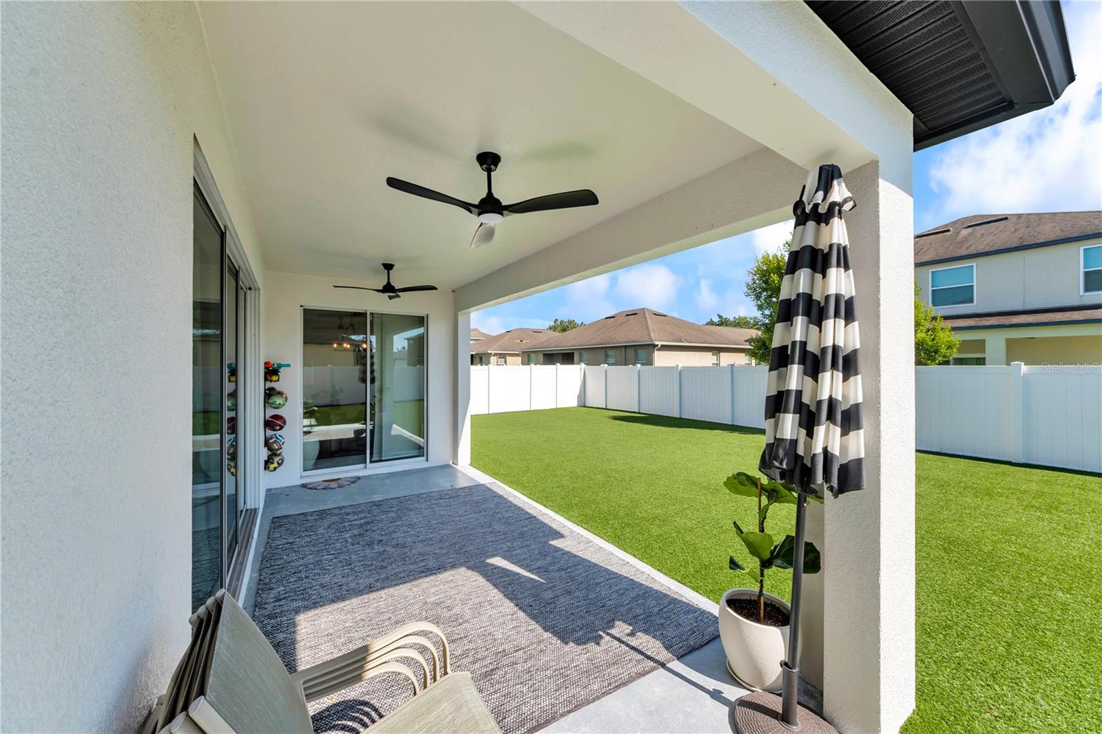 18617 MILTON KEYNES CT — photo 46