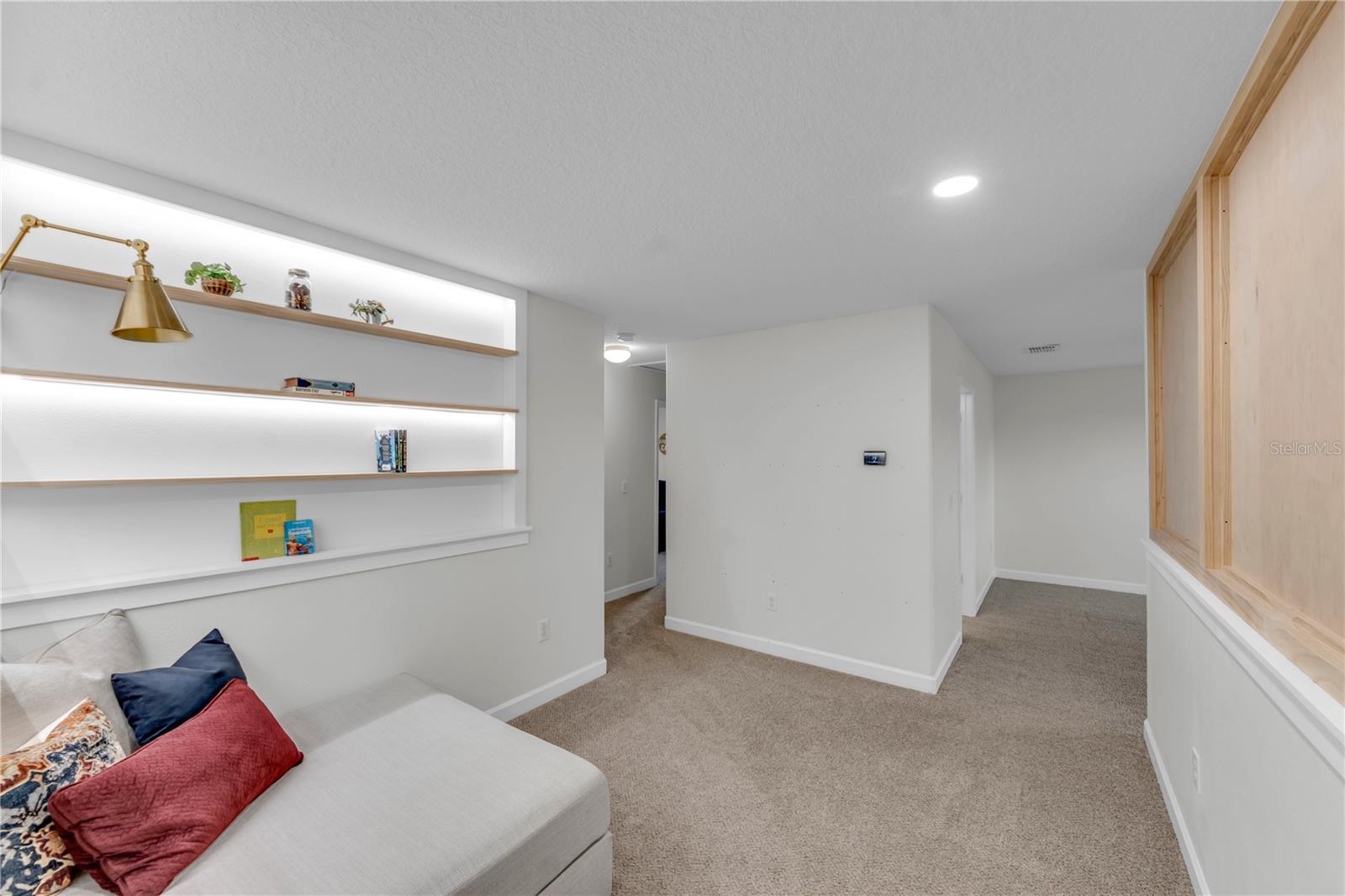 18617 MILTON KEYNES CT — photo 35