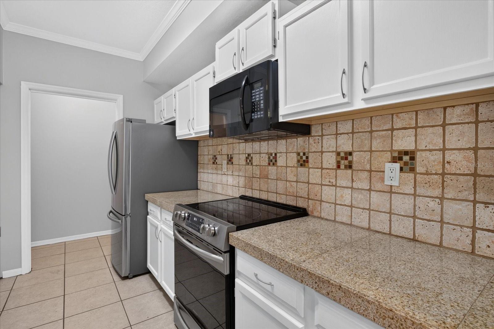 5608 PINNACLE HEIGHTS CIR #305 — photo 19