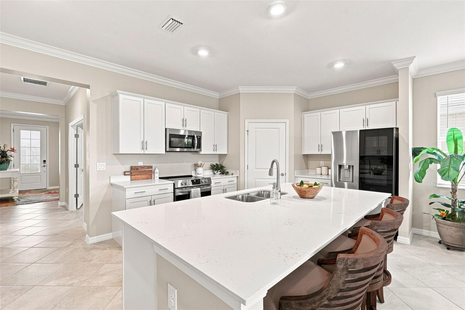 11390 BURGUNDY DR — photo 15