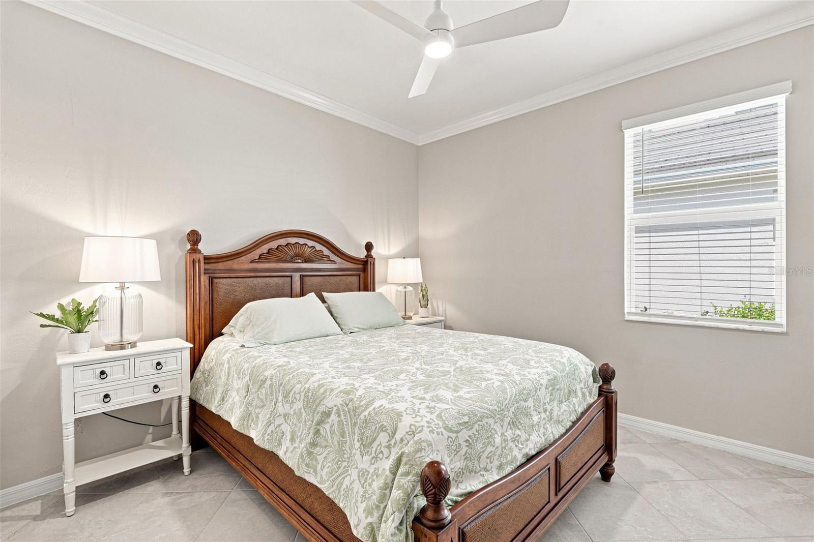 11390 BURGUNDY DR — photo 38