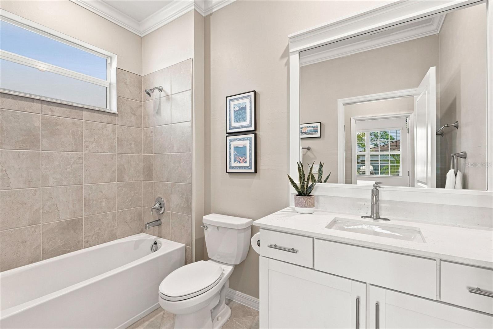 11390 BURGUNDY DR — photo 37