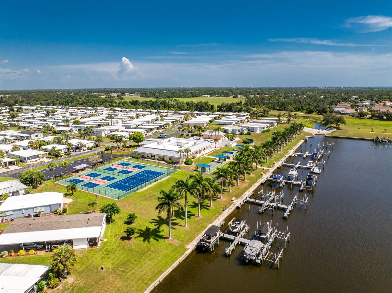 13 S MARINA PLZ — photo 82