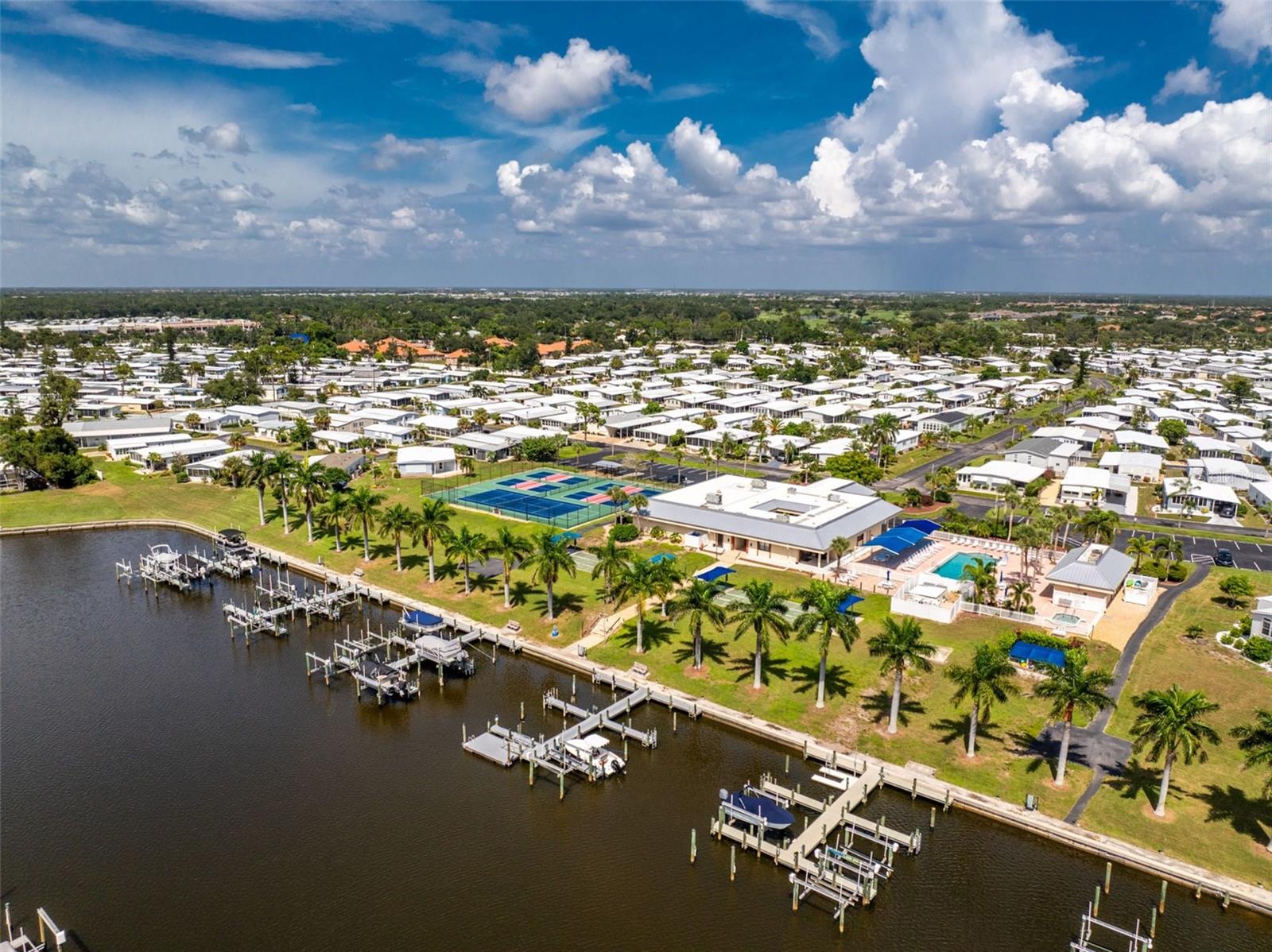 13 S MARINA PLZ — photo 81