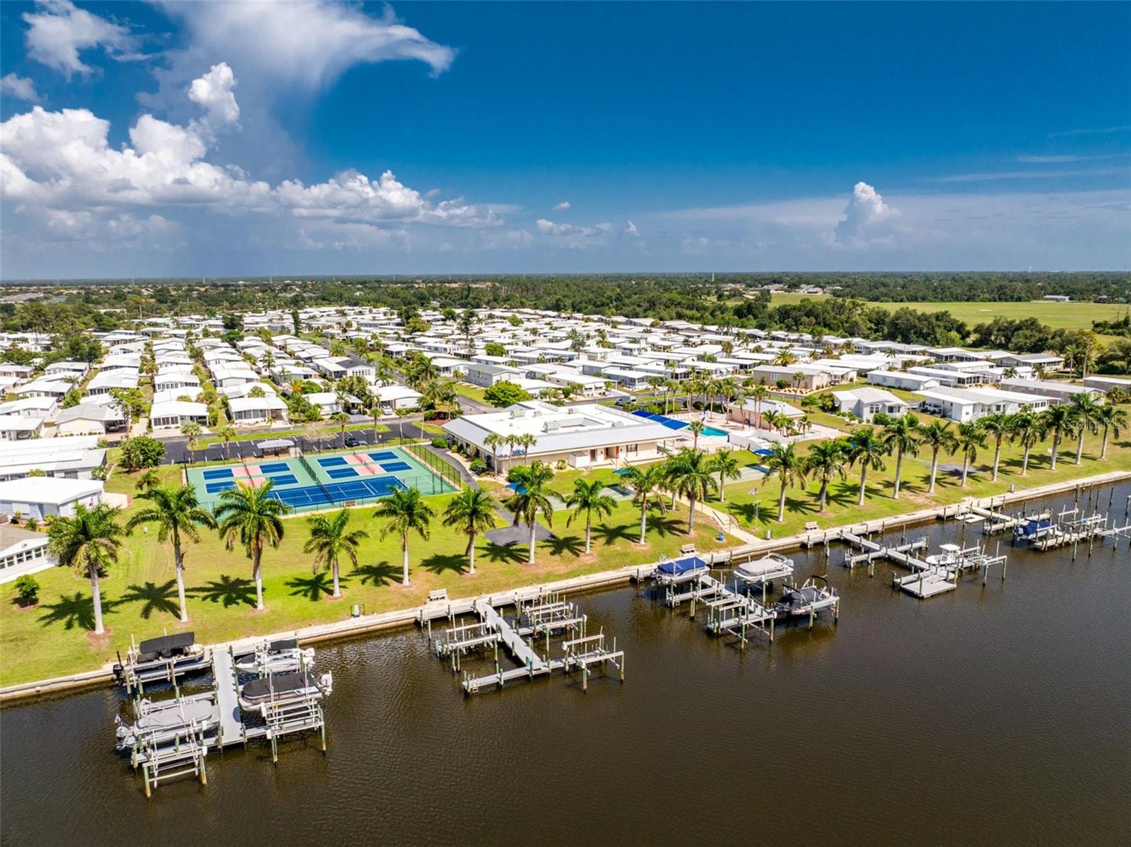 13 S MARINA PLZ — photo 76