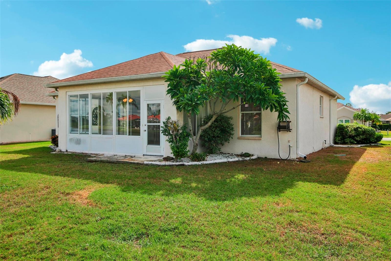 1104 VILLEROY DR — photo 43