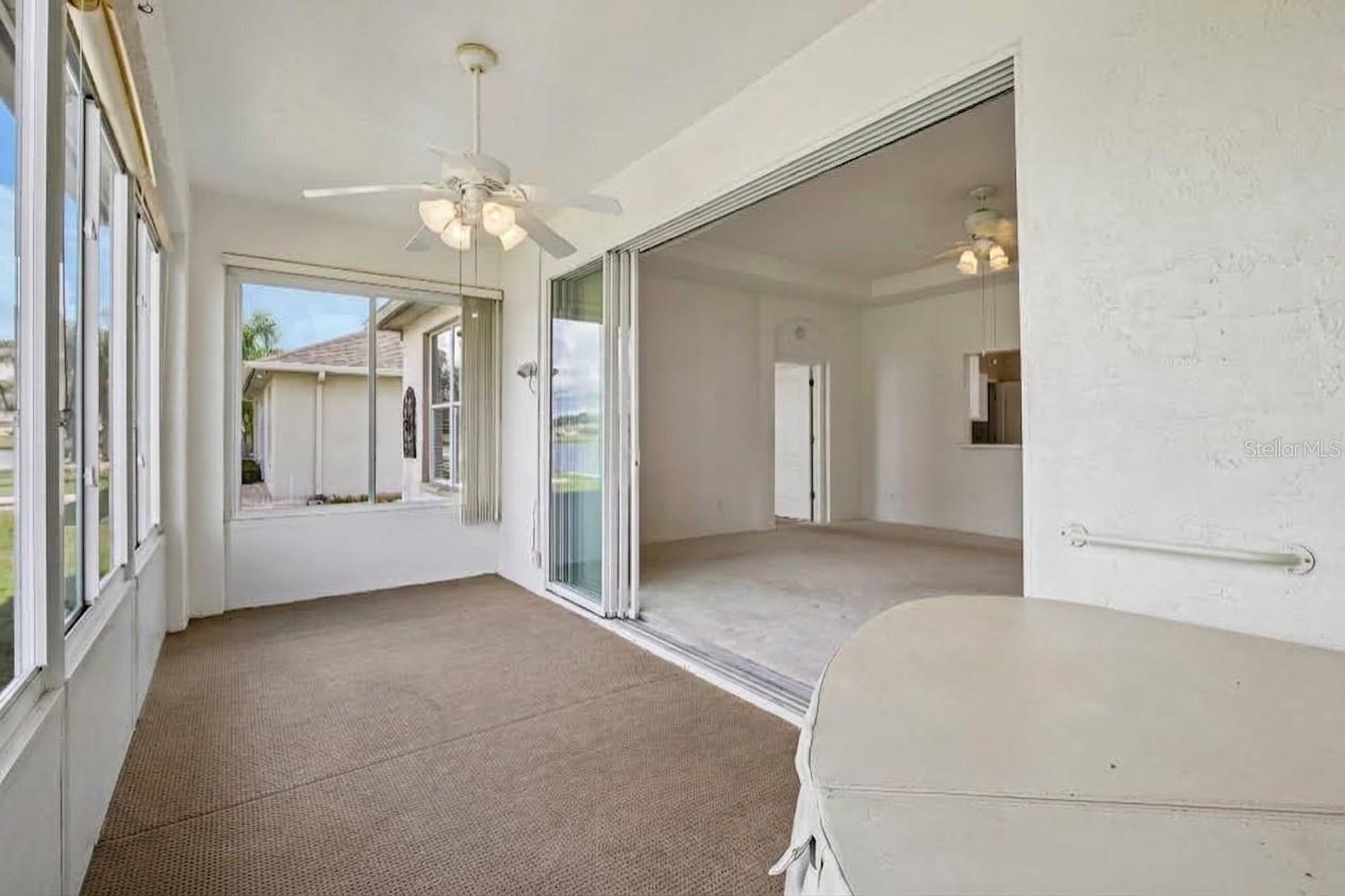 1104 VILLEROY DR — photo 22