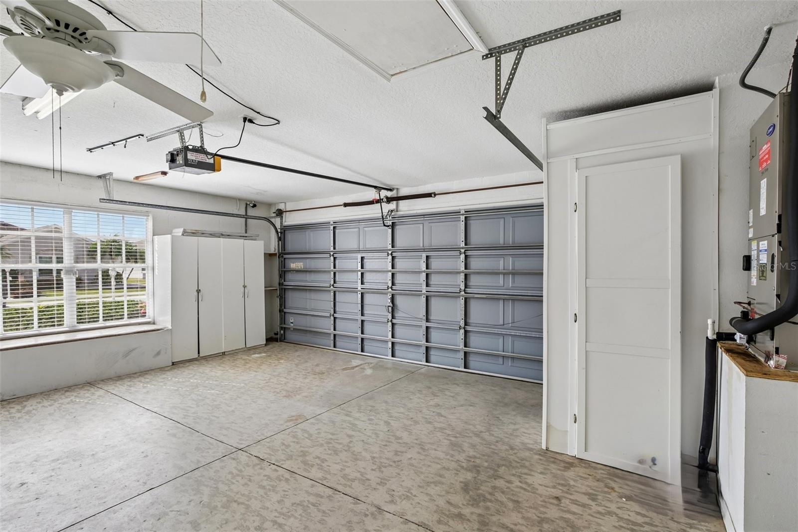 1104 VILLEROY DR — photo 40