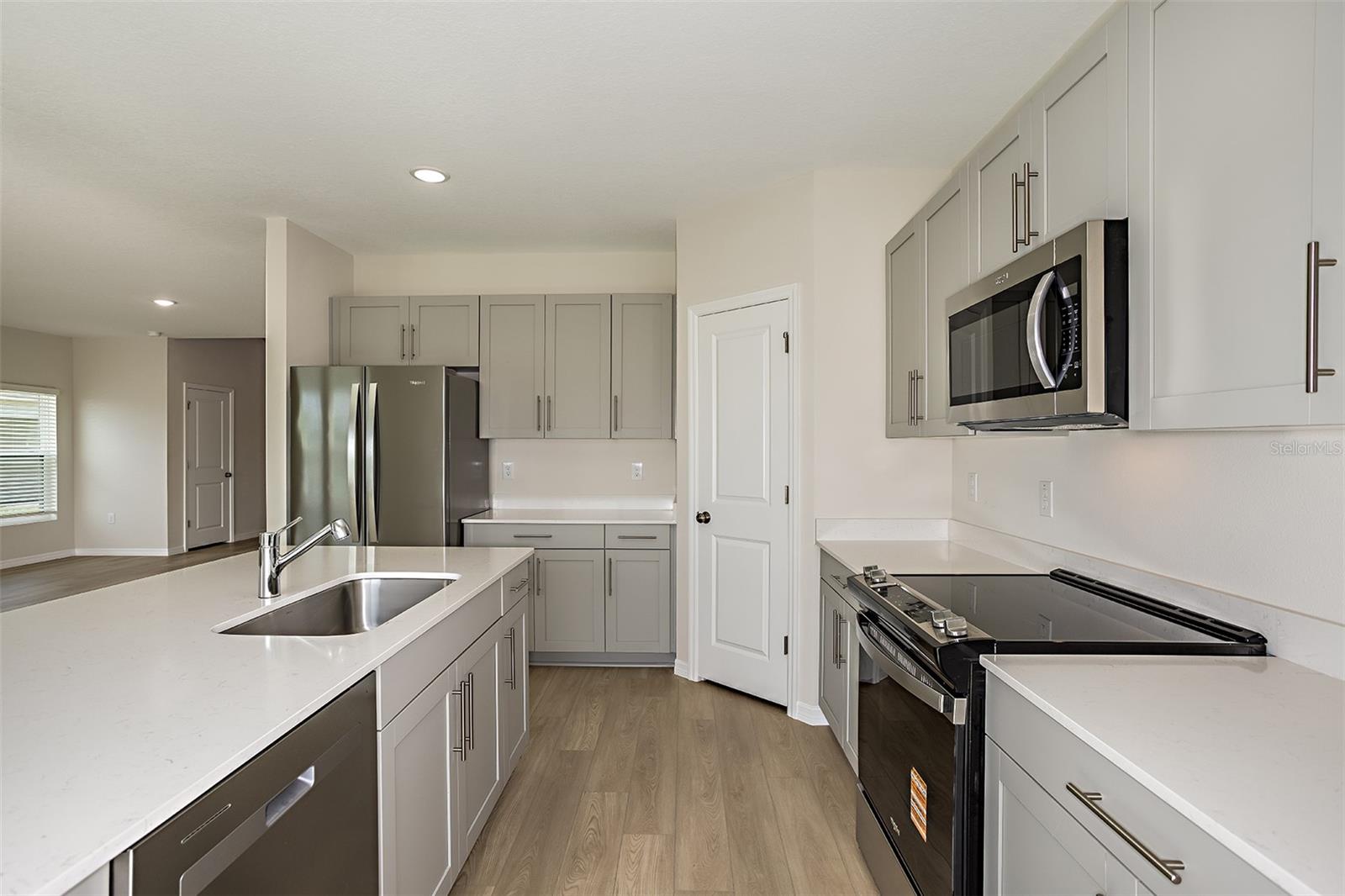 15261 MAUDE LANDING LOOP — photo 11
