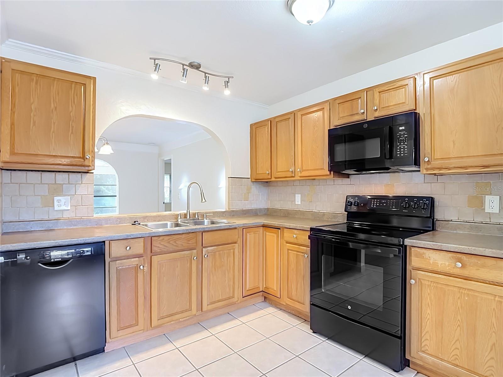 11510 PAMPAS DR — photo 8
