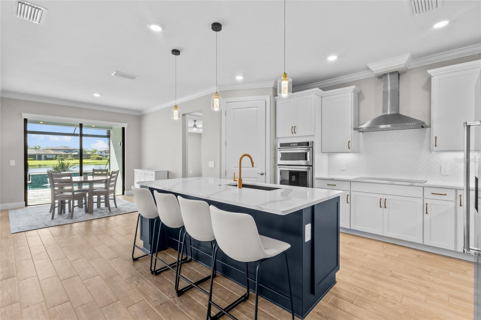 5755 BLUESTAR CT — photo 3