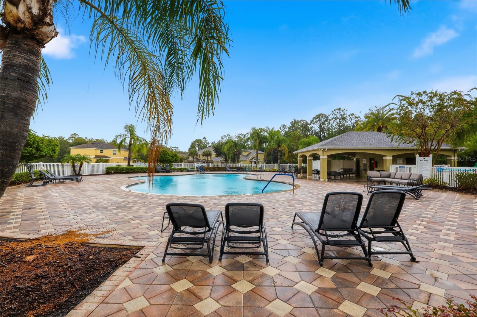 20456 NEEDLETREE DR — photo 28