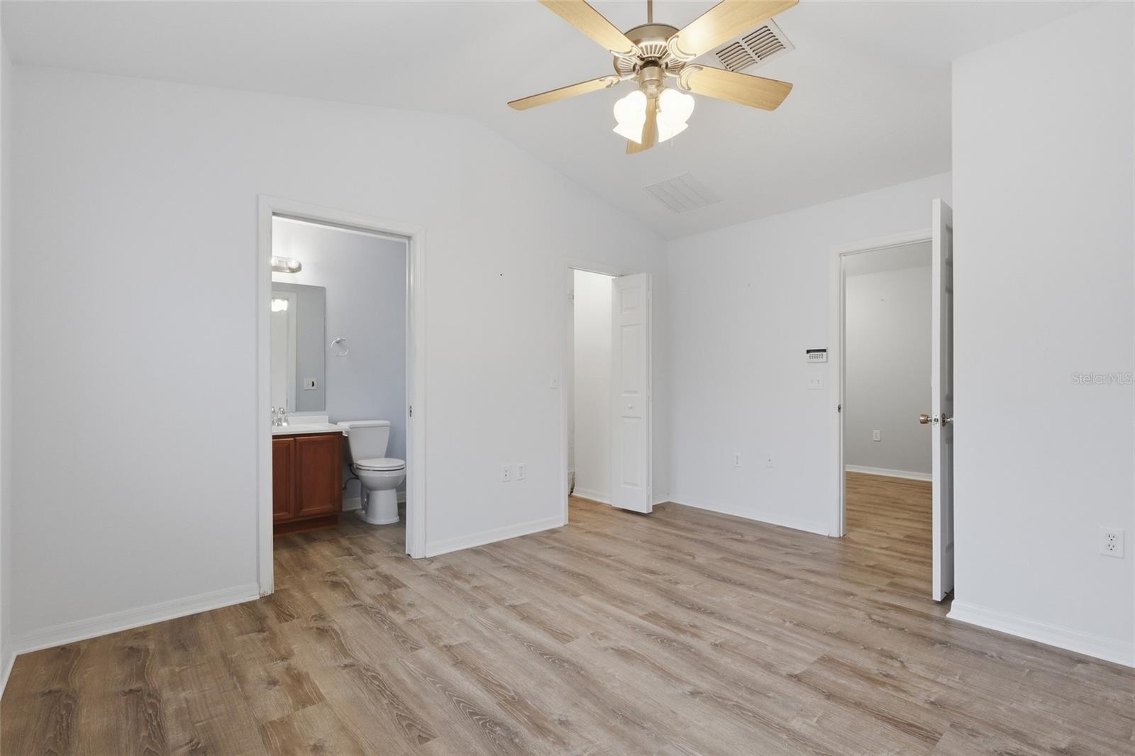 20456 NEEDLETREE DR — photo 12