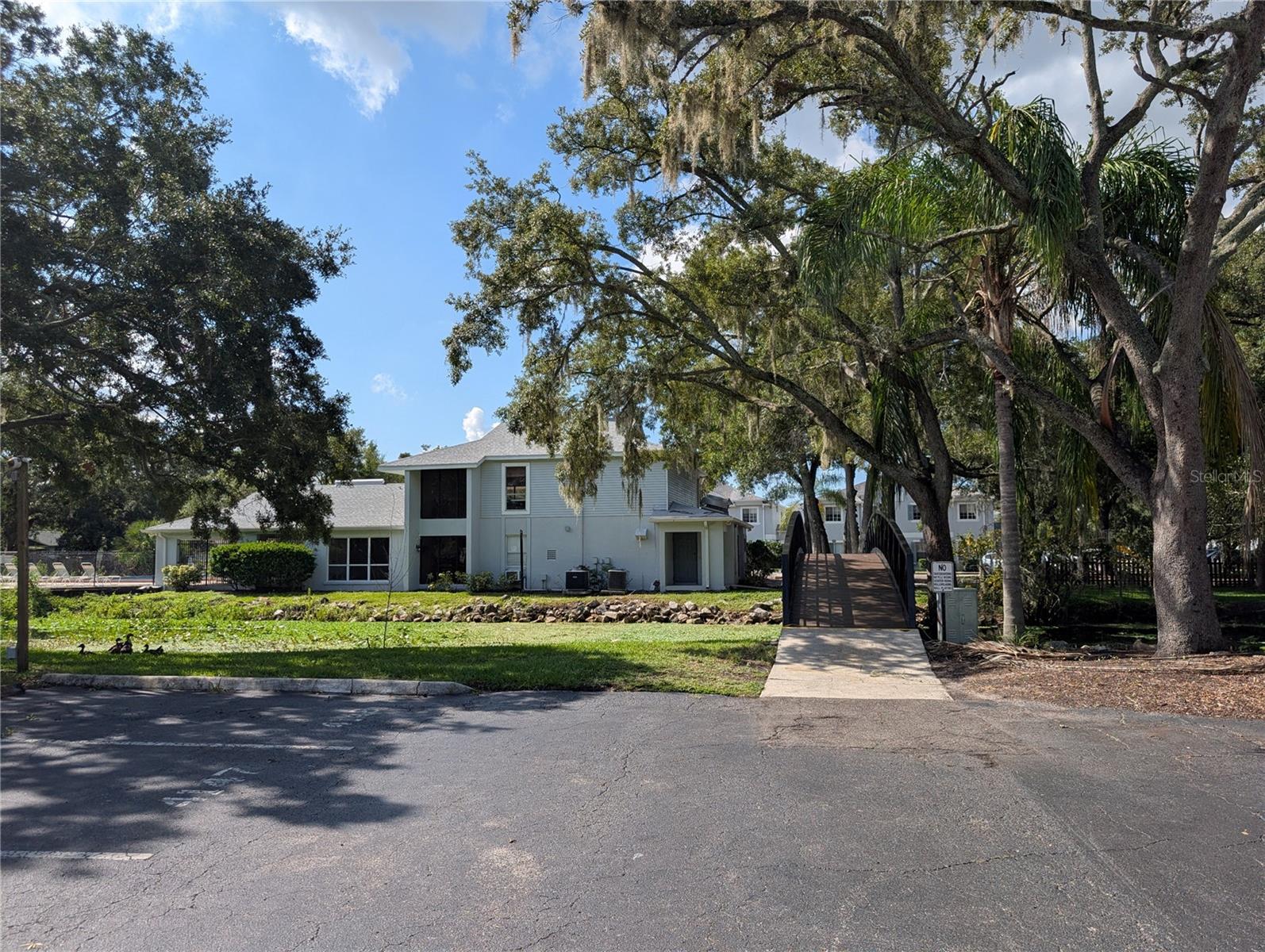 4053 DOLPHIN DR — photo 15