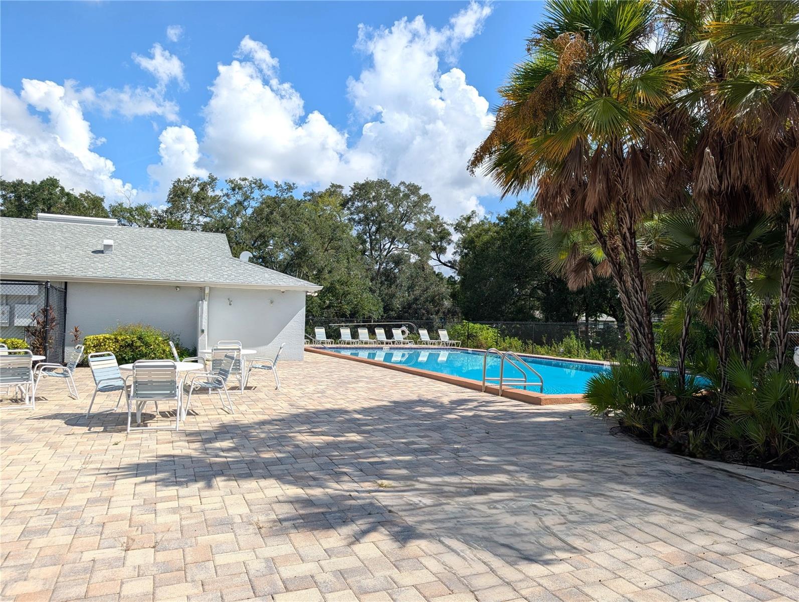 4053 DOLPHIN DR — photo 18