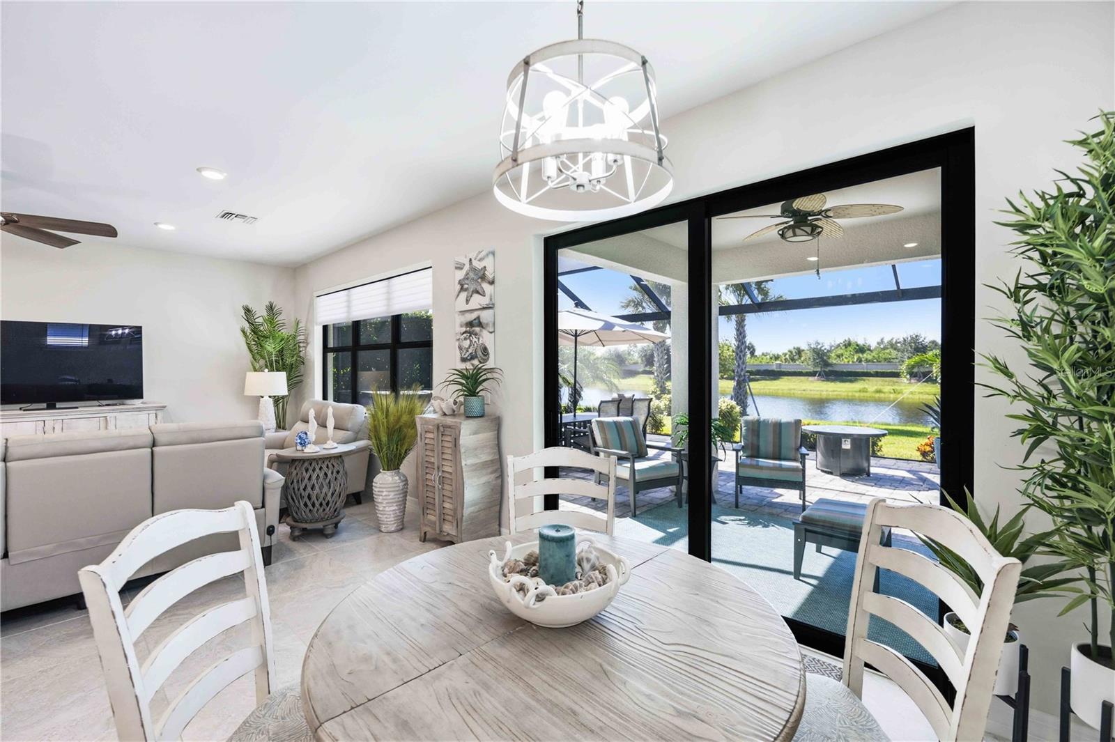 13115 BORREGO ST — photo 14