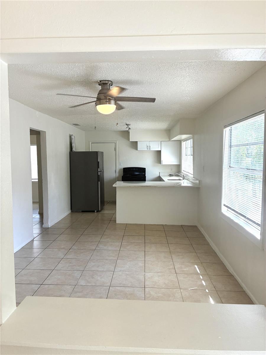 3605 E 28TH AVE — photo 3
