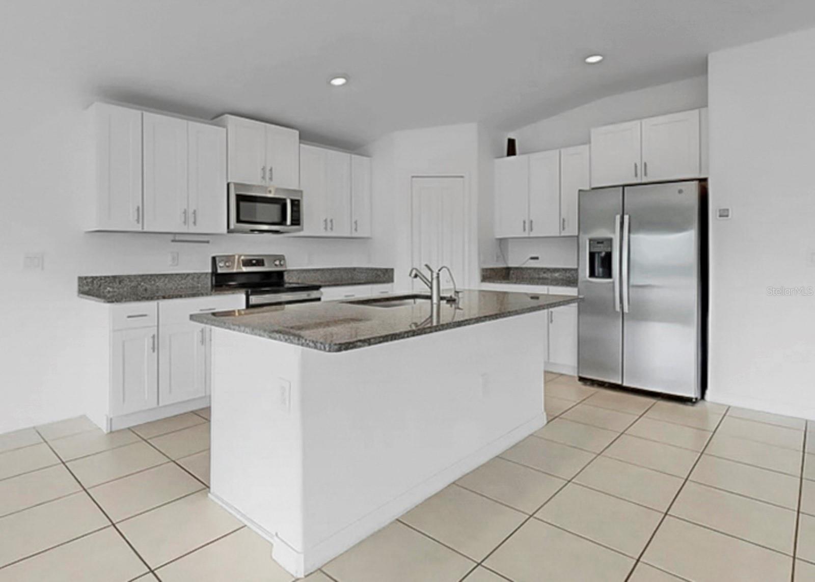 12873 TRIPOLI AVE — photo 8