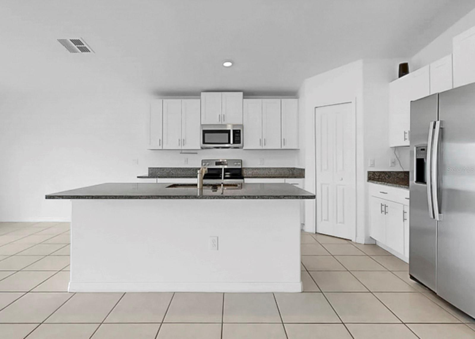 12873 TRIPOLI AVE — photo 11