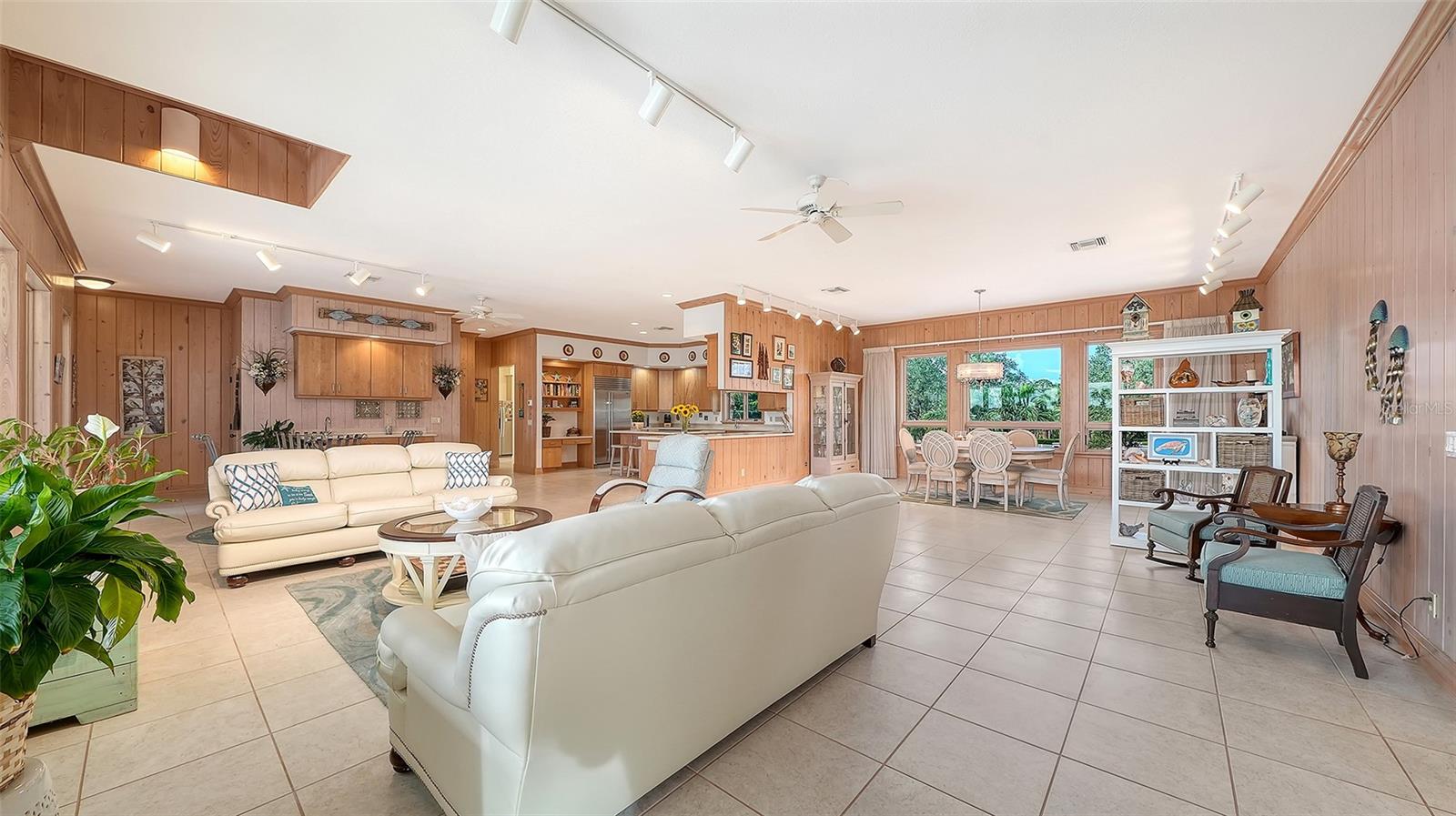 1115 BAYSHORE DR — photo 25