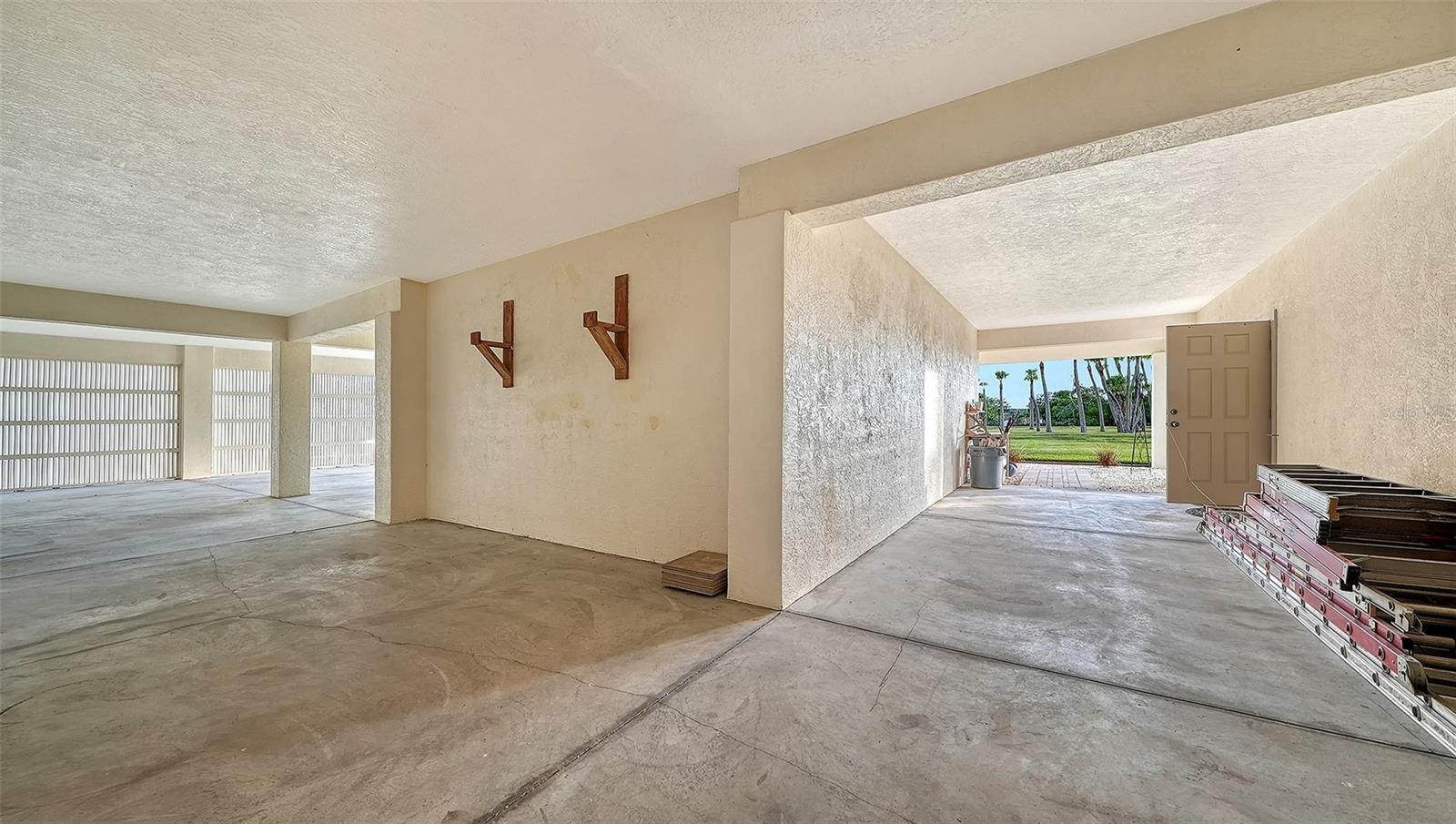 1115 BAYSHORE DR — photo 65