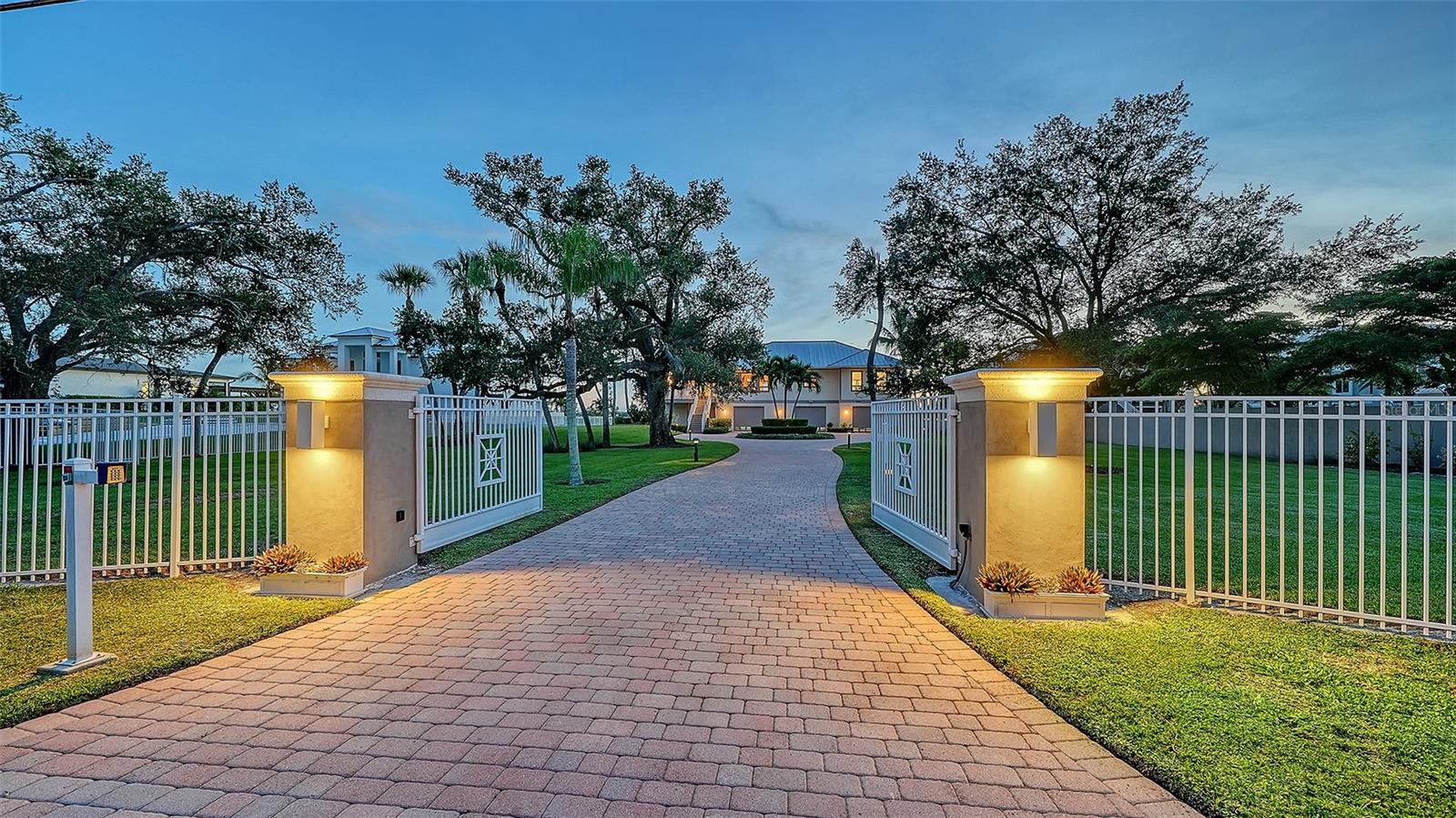 1115 BAYSHORE DR — photo 9