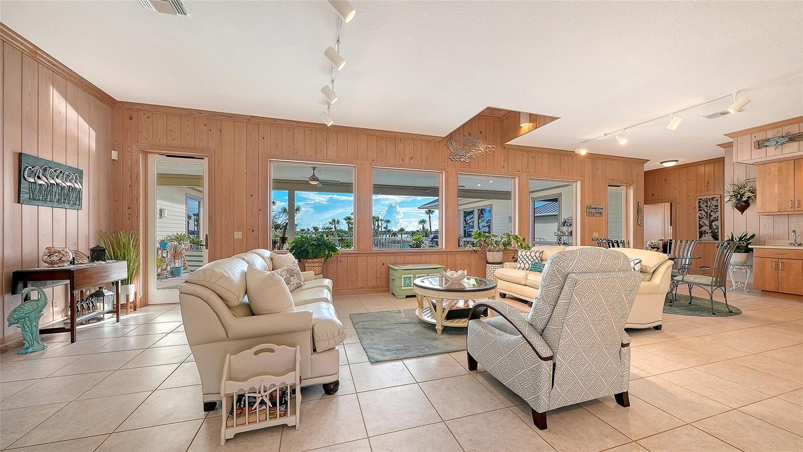 1115 BAYSHORE DR — photo 16