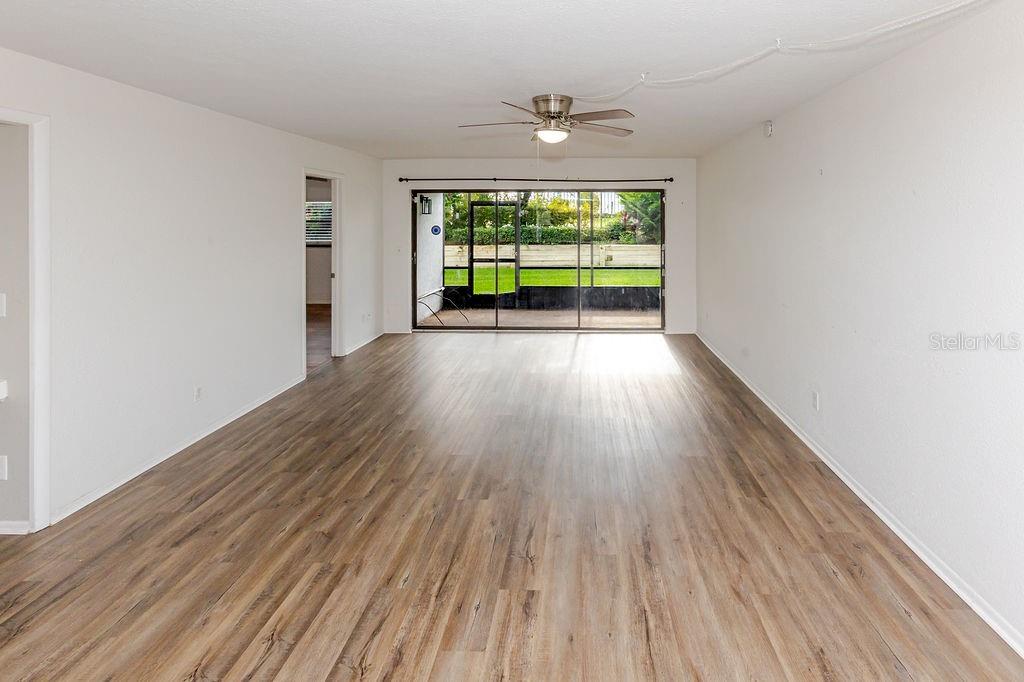7623 RADCLIFFE CIR #111A — photo 9