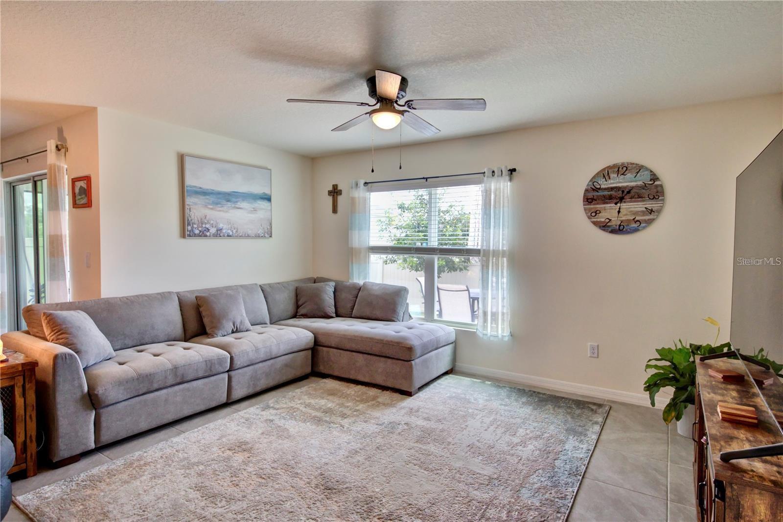 35712 DOVELAND DR — photo 8