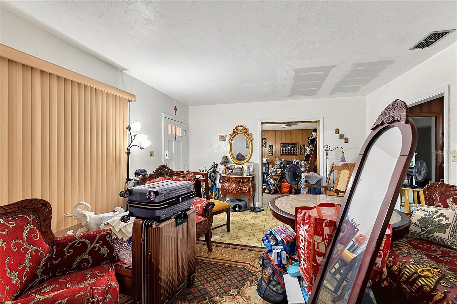 612 N WOODLYNNE AVE — photo 13