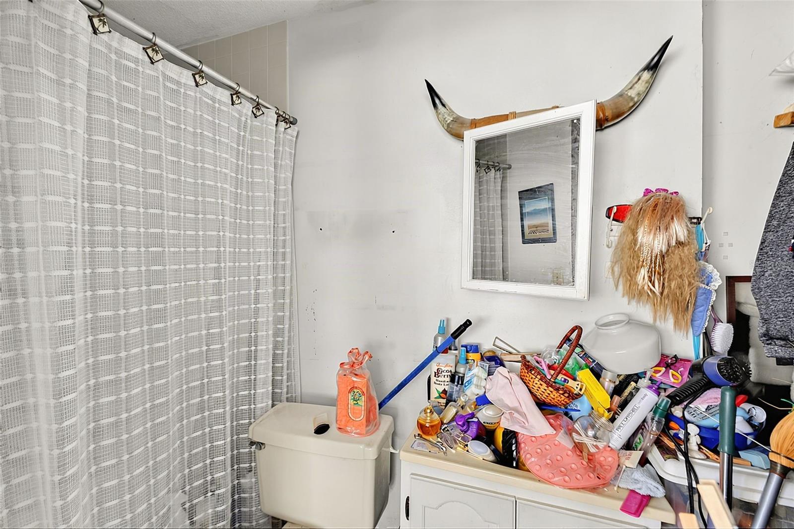 612 N WOODLYNNE AVE — photo 32