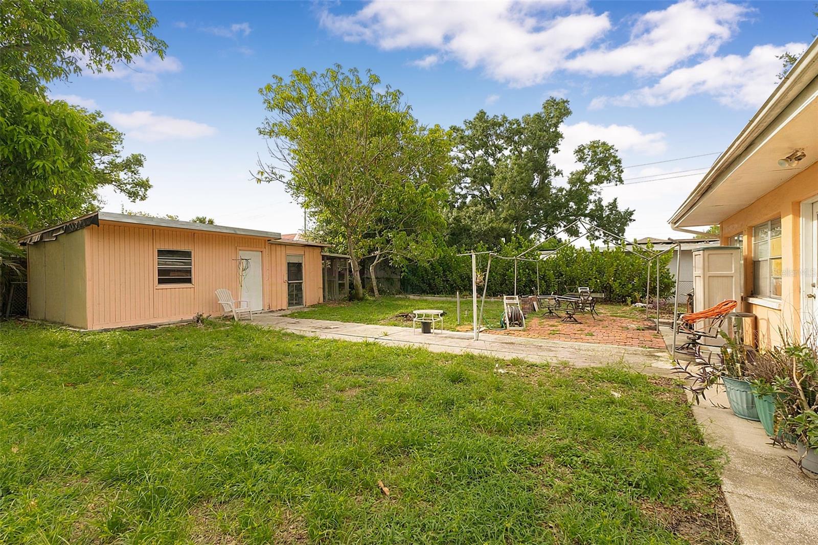 612 N WOODLYNNE AVE — photo 34