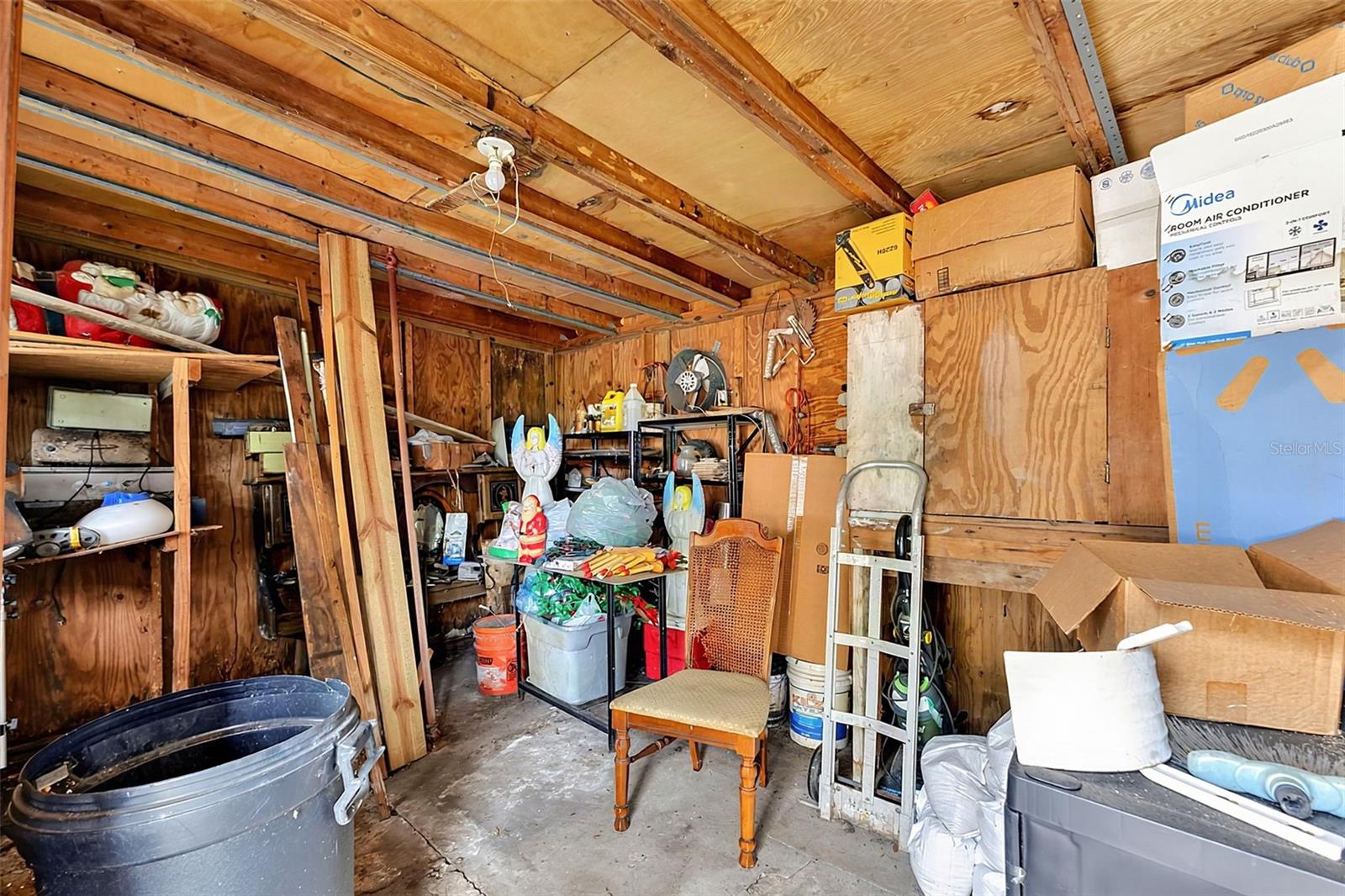 612 N WOODLYNNE AVE — photo 42