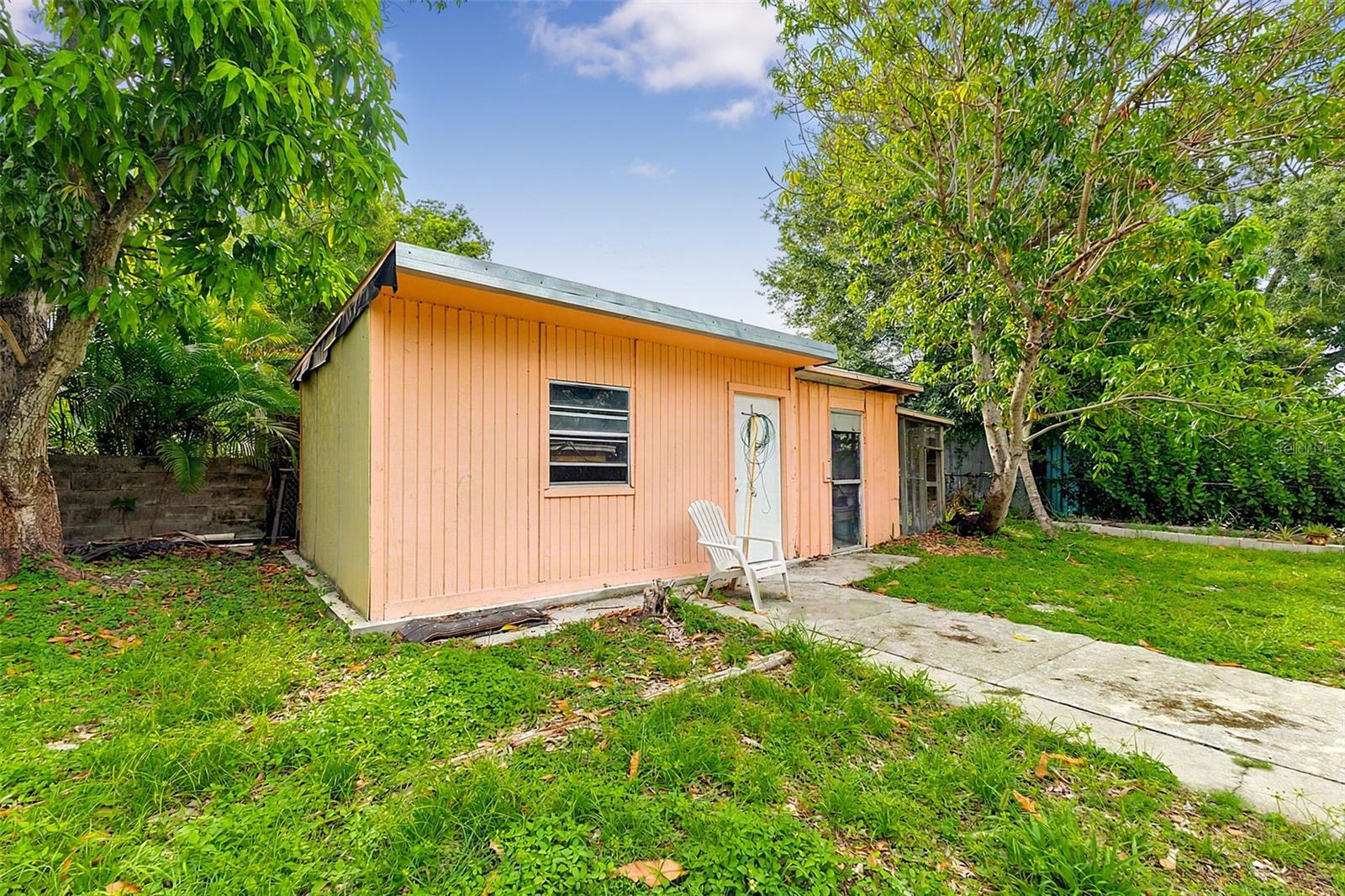 612 N WOODLYNNE AVE — photo 36
